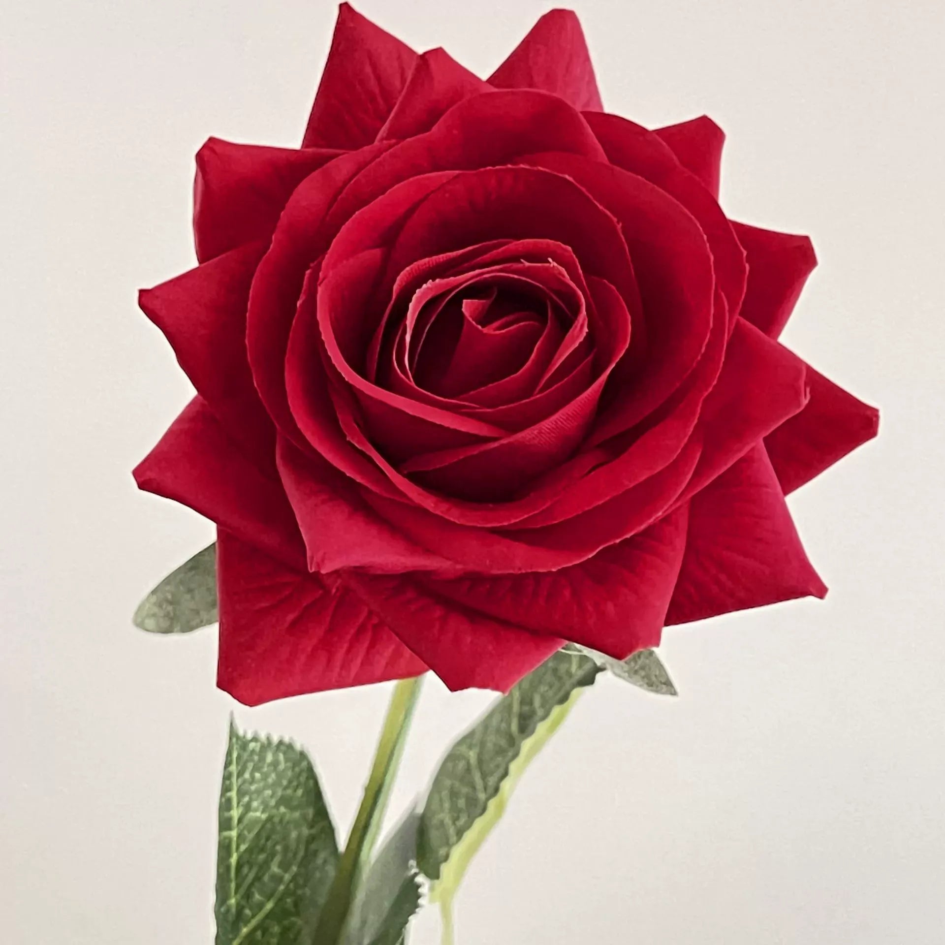 Artificial Rose Bouquet – Realistic "Real-Touch" Feel – Home Decor & Floral Arrangement
