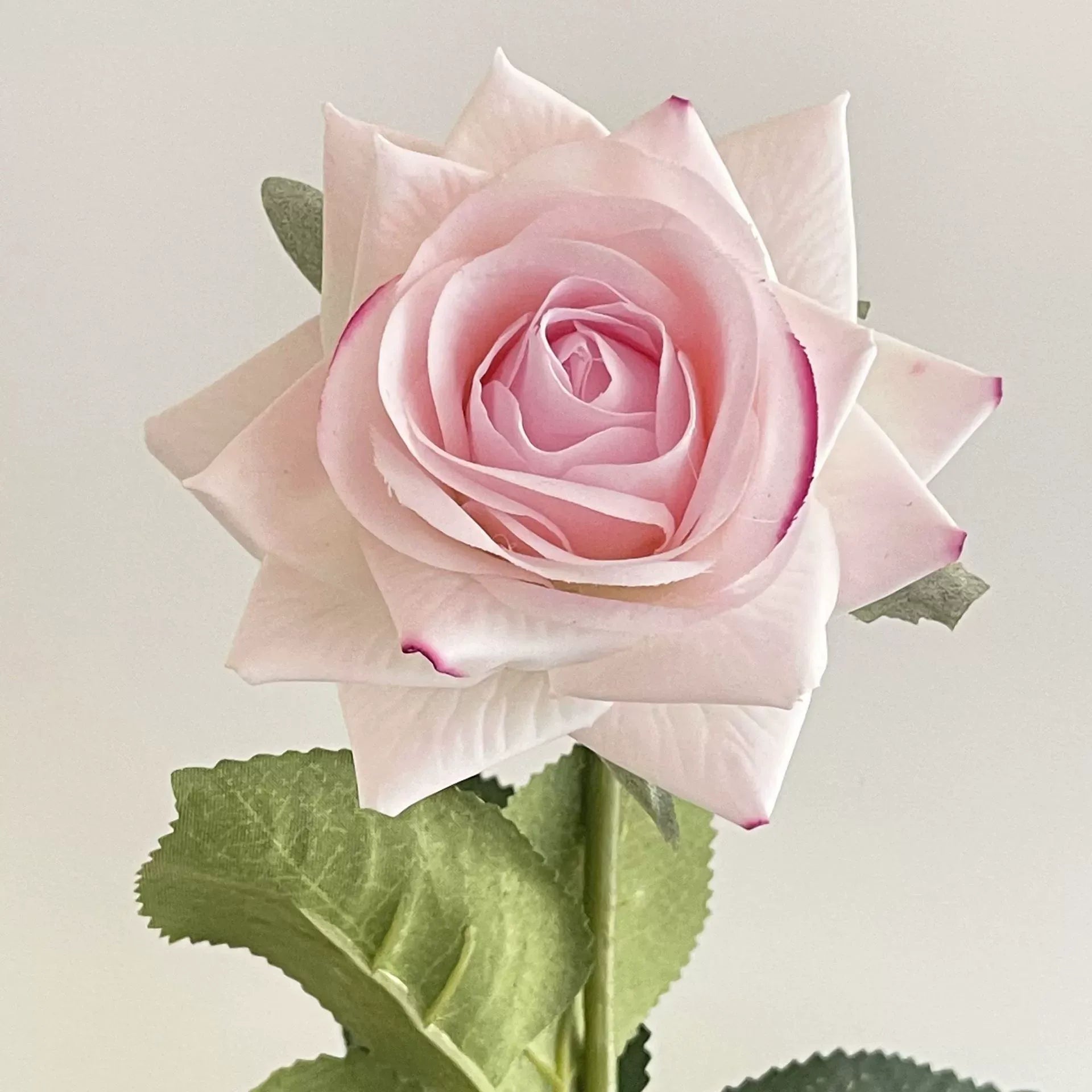 Artificial Rose Bouquet – Realistic "Real-Touch" Feel – Home Decor & Floral Arrangement